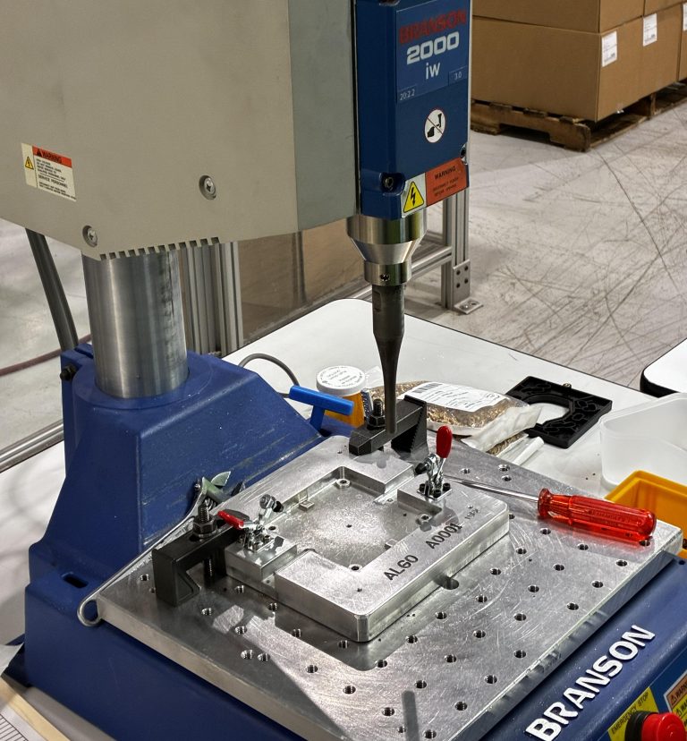 Ultrasonic Welder | Manterra Precision Plastic Injection Molding