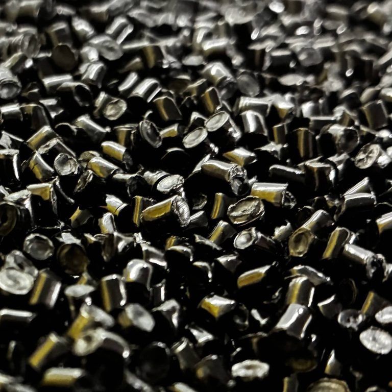 PBT - Polybutylene Terephthalate (detail) | Manterra Precision Plastic Injection Molding