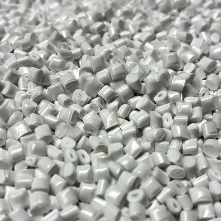 PC - Polycarbonate (detail) | Manterra Precision Plastic Injection Molding