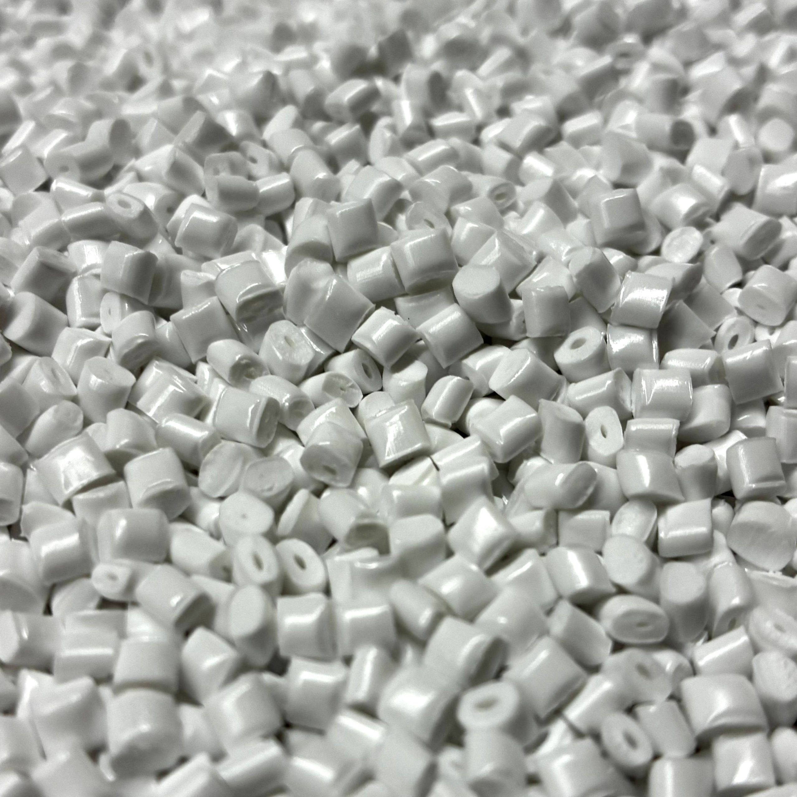 PC - Polycarbonate​ (detail) | Manterra Precision Plastic Injection Molding