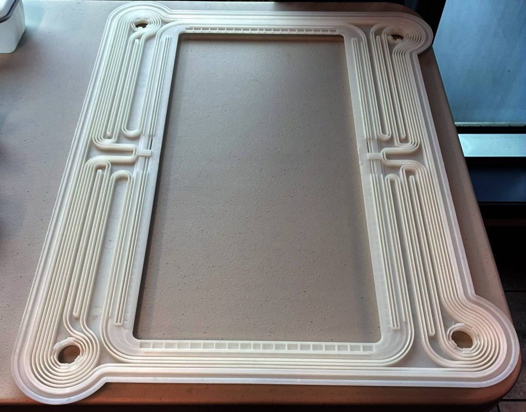 Large Rigid Moldings